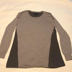 Tahari beige sweater